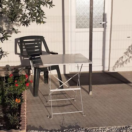 Mas Vincent Apartman La Fare-les-Oliviers Kültér fotó